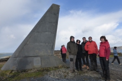 61.Au monument Alcock and Brown, vainqueurs de l'Atlantique en 1919