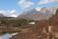 27.Loch Coulin